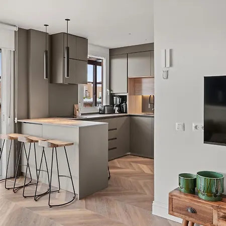 Obsidian Zafiro Apartment *